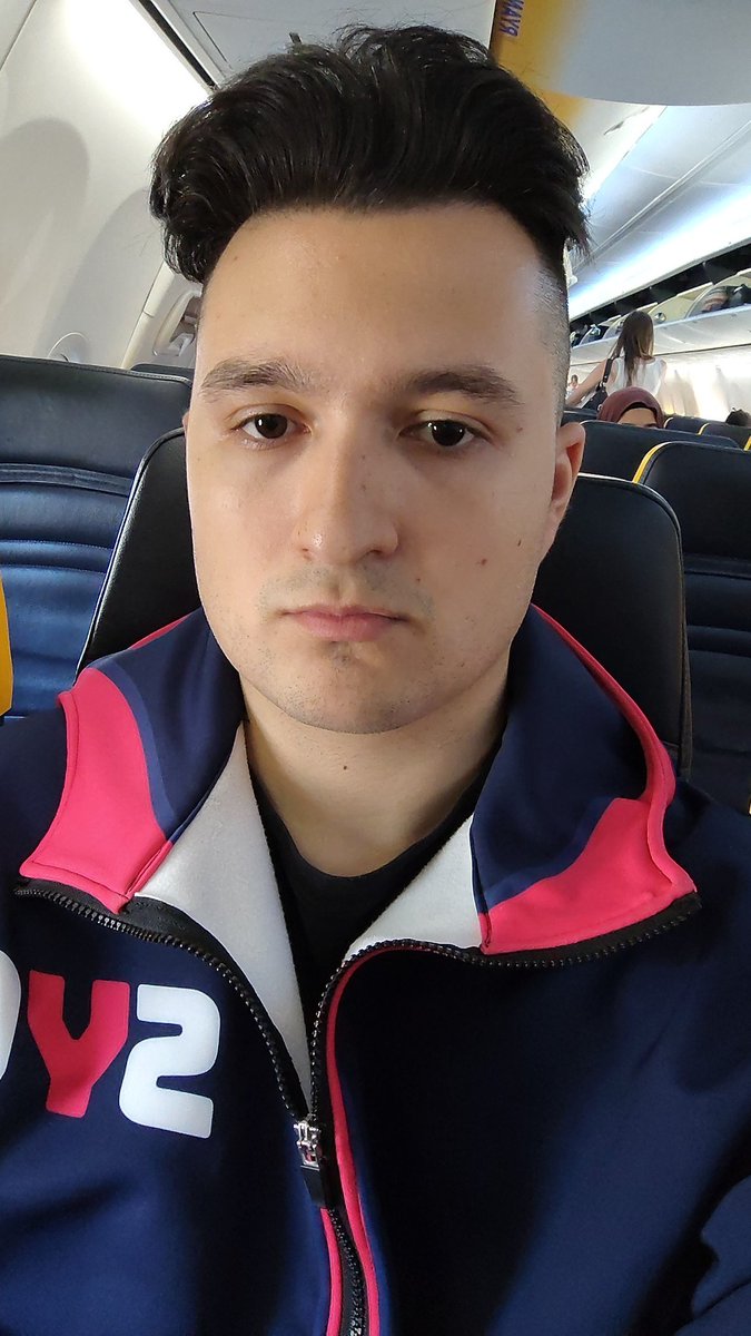 On my way for Dreamhack Sweden, my flight was delayed but it's ok. I'm focus😤🧘🔥

<a href="/SYGMilano/">SaveYourGames</a> <a href="/AsdMilanoEsport/">Milano Esports asd</a> <a href="/brookgamingfans/">Brook Gaming</a>