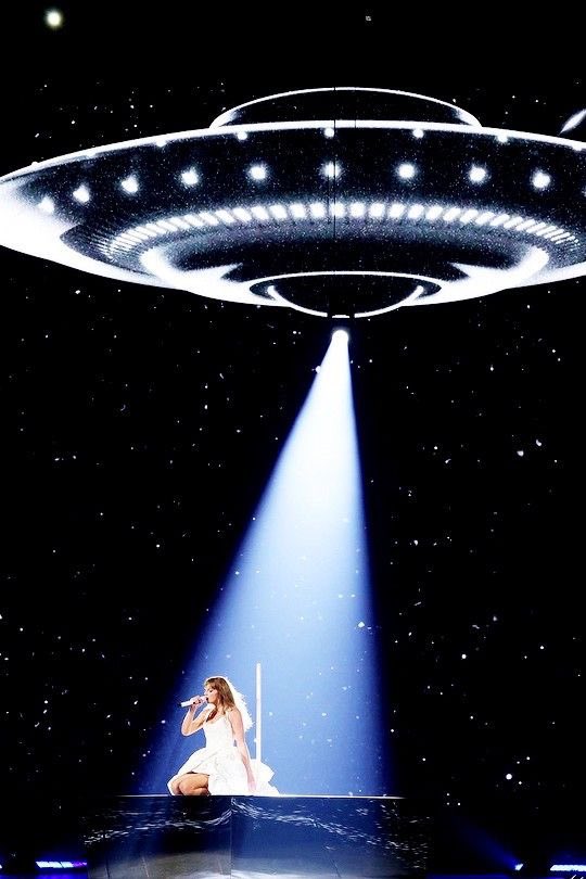 ttwaswift's tweet photo. ⋅˚₊‧ ౨ happy 100 shows of eras ৎ ‧₊˚ ⋅ https://t.co/HctPtz8J57