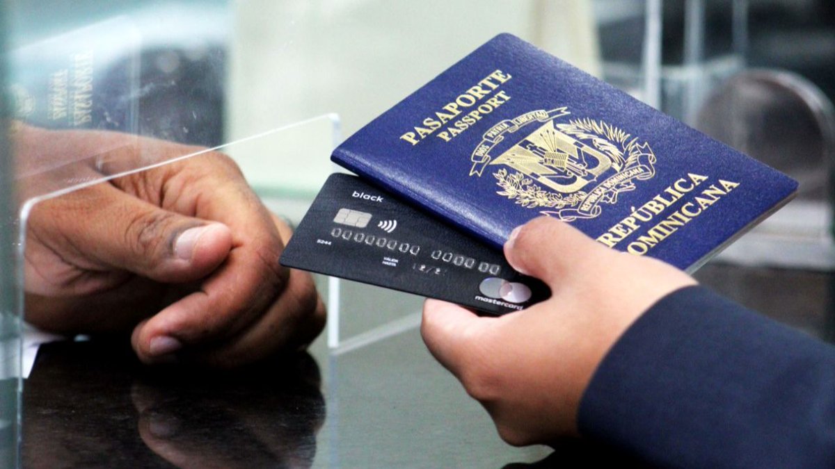 SIN24Horas's tweet photo. RD está trabajando para que dominicanos puedan ir sin visa a Europa #NoticiasSIN #RD #Europa #Pasaporteelectronico 

Más detalles en nuestro periódico https://t.co/Ovpz0o2vQa

https://t.co/P47sWAVUUa https://t.co/w7vt0jUSrn