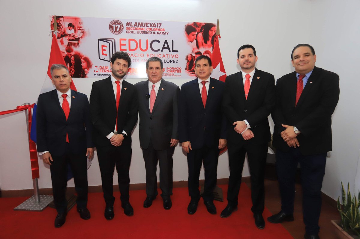 ANRParaguay's tweet image. El presidente Horacio Cartes inauguró el espacio Educal-Anr en la seccional 17 de Capital. Es el Educal-Anr número 8 habilitado y próximamente habrán más espacios en distintos seccionales del país.
