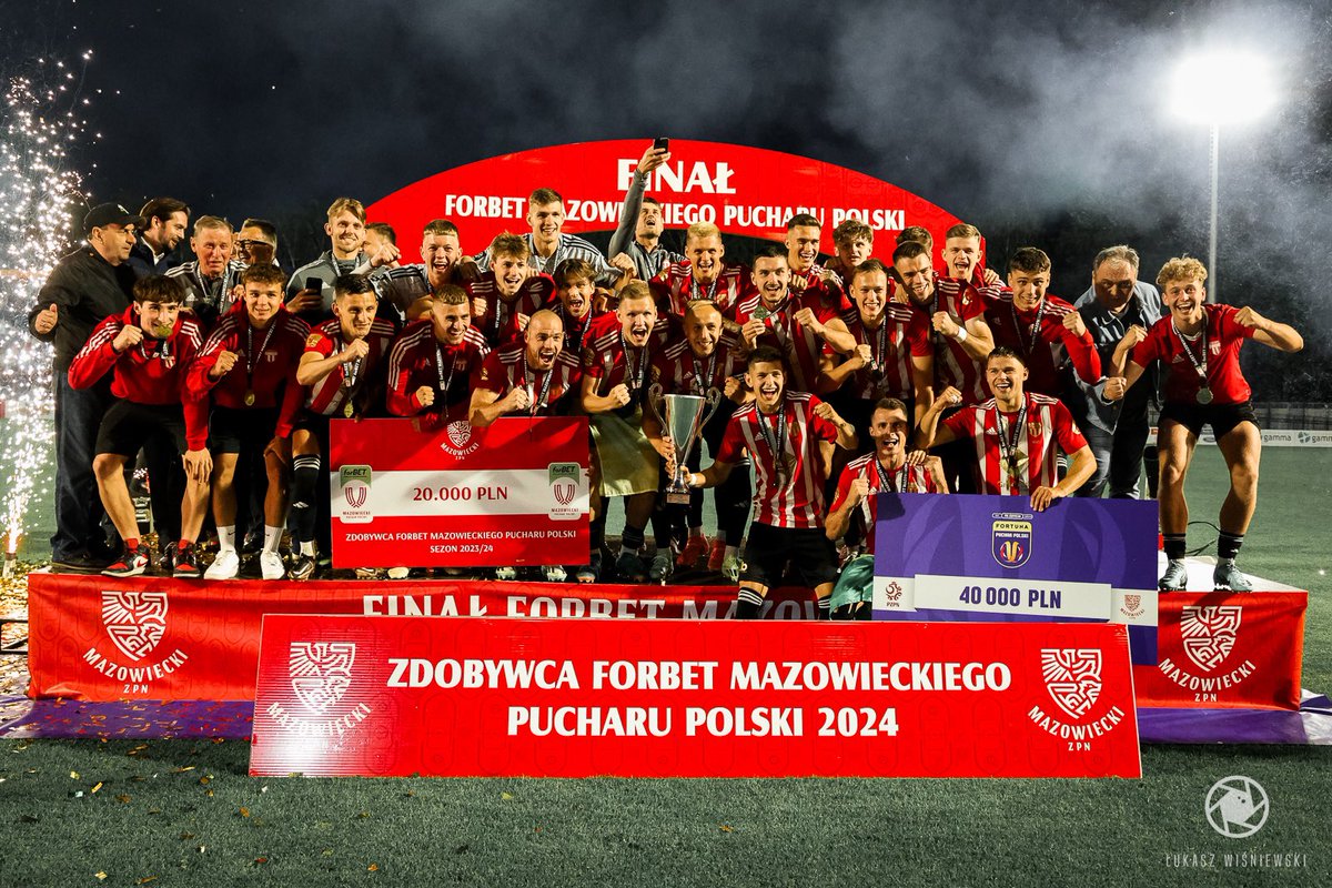 dziegiell26's tweet photo. Konsekwentnie do końca 🫡👊
@PogonGrodzisk 
#football #player #poland #team #famila https://t.co/R7lmIKtXWs
