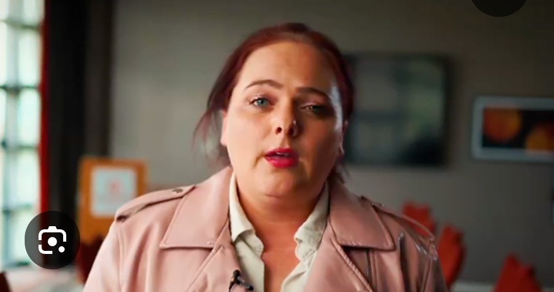 She REALLY doesn’t like this picture being shared

😉