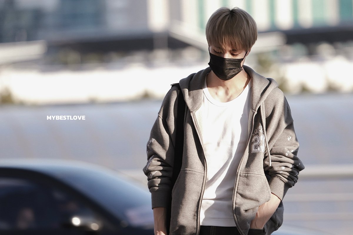MYBESTLOVE_0423's tweet photo. 240613 ICN

#제노 #JENO #NCTDREAM #NCT https://t.co/hmdWaXvnx1