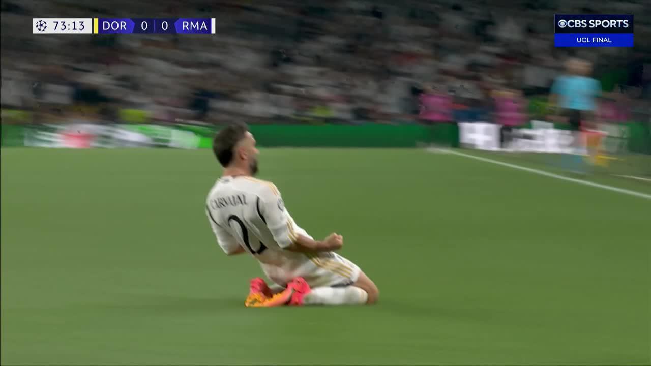 DANI CARVAJAL TAKES FLIGHT! ✈️REAL MADRID BREAK THE DEADLOCK IN THE #UCL FINAL 💥