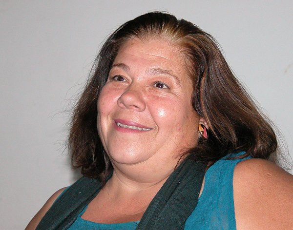 #Cuba y cultura están de luto: ha muerto la gran artista y pedagoga Corina Mestre. Se nos fue la maestra de muchos y la revolucionaria cabal. Se le extrañará de muchas maneras. Mi más sentido pésame a sus familiares y amigos. #SantiagoDeCuba #CubaEsCultura