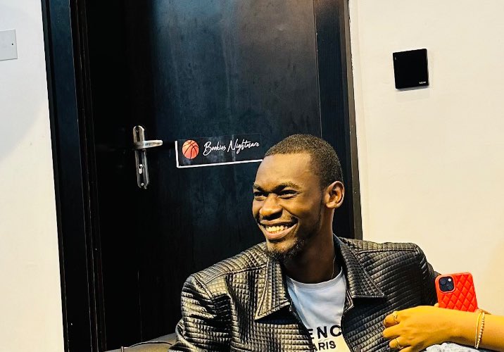 <a href="/Ekitipikin/">Mayor Of Ekiti</a> <a href="/Dmayorusalon/">Dmayor unisex salon</a> See what I spotted… bookies nightmare 
A proud one at that 
Congratulations sir Mayor