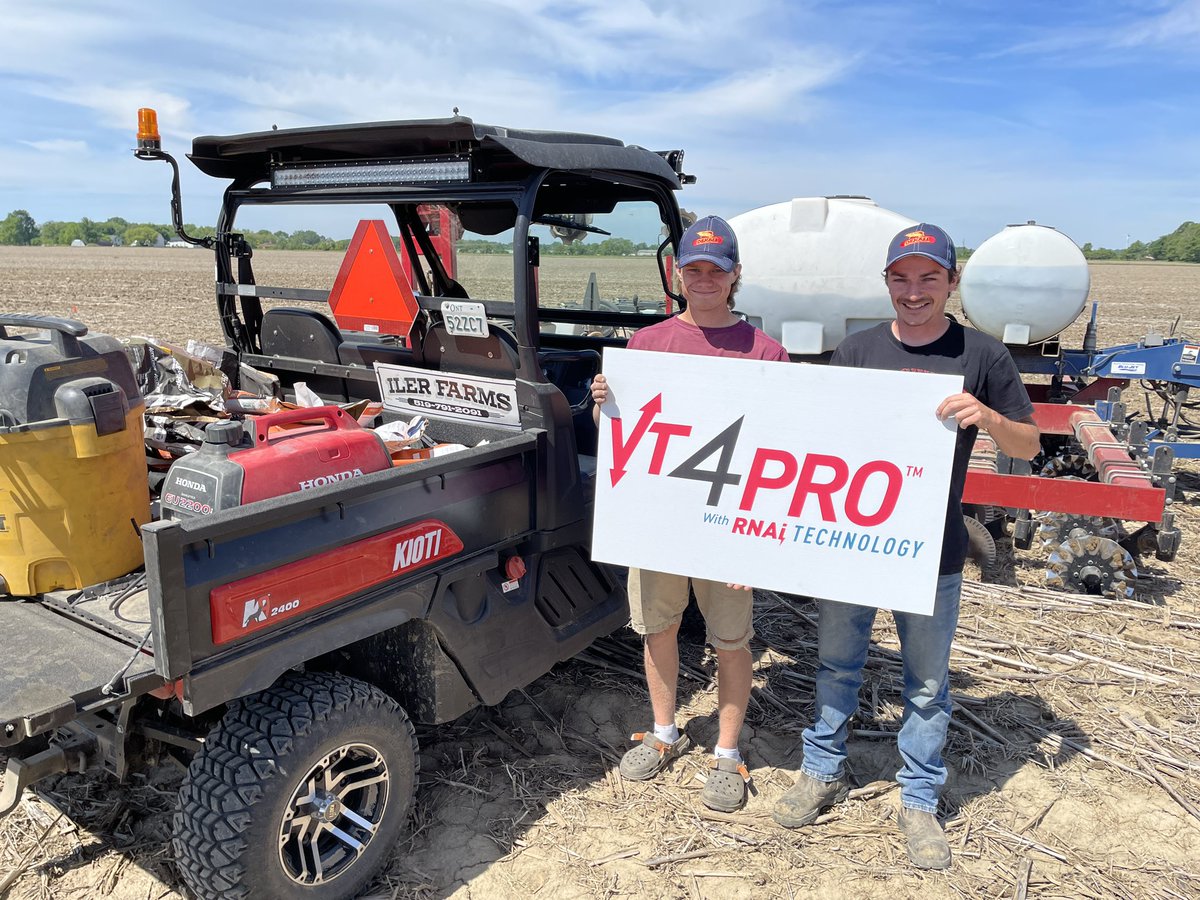 Beautiful morning to wrap on our market development corn trials down here in the deep southwest - very lucky to have longtime cooperators like Greg <a href="/ilerfarm/">Greg Iler</a> to bring these new traits to a field scale level <a href="/DEKALB_Canada/">DEKALB Canada</a>  #VT4PRO #SmartStaxPRO <a href="/Bayer4CropsCA/">Crop Science Canada</a>