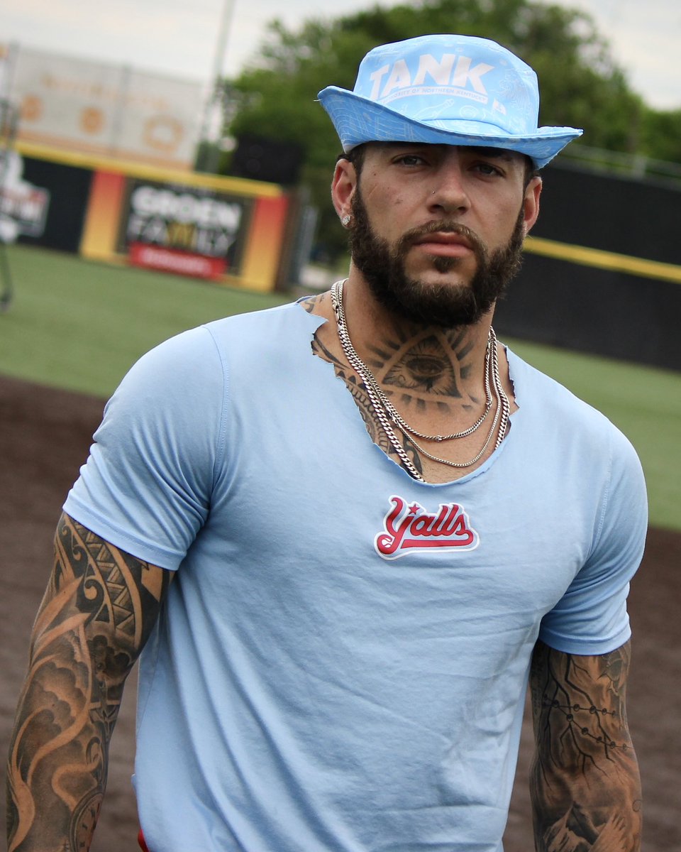 florence_yalls's tweet photo. He’s a pirate 🏴‍☠️ #PiratesAndPrincesses

🎟️ | https://t.co/qIpxt58JsV
🧢 | First 1k fans in attendance get a bucket hat! https://t.co/LrtZxxIqgS