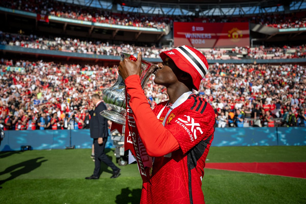 YanitedAz's tweet photo. Bossing at Wembley isn’t for everyone 👀 https://t.co/hnL2qExLrc