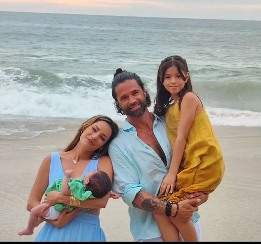 OrneHoyer's tweet photo. Gracias por toda la #Pacion
Y #Amor que nos dieron
En esta #Novela
Los esperamos en otros #Proyectos
Se los va a extrañar a esta dupla https://t.co/fzmwTcp30r