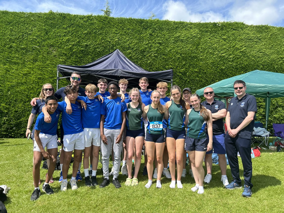 Irish Athletics Track &amp; Field Championships 🟢⚪️

SG 4 x 300m &amp; SB 4 x 400m

We finish the day with two 5th place finishes in the final races of the day. 

Pupils, as always, represented the school brilliantly. We’re so proud of them!!

Over and out from Tullamore!

🔵⚪️🟢