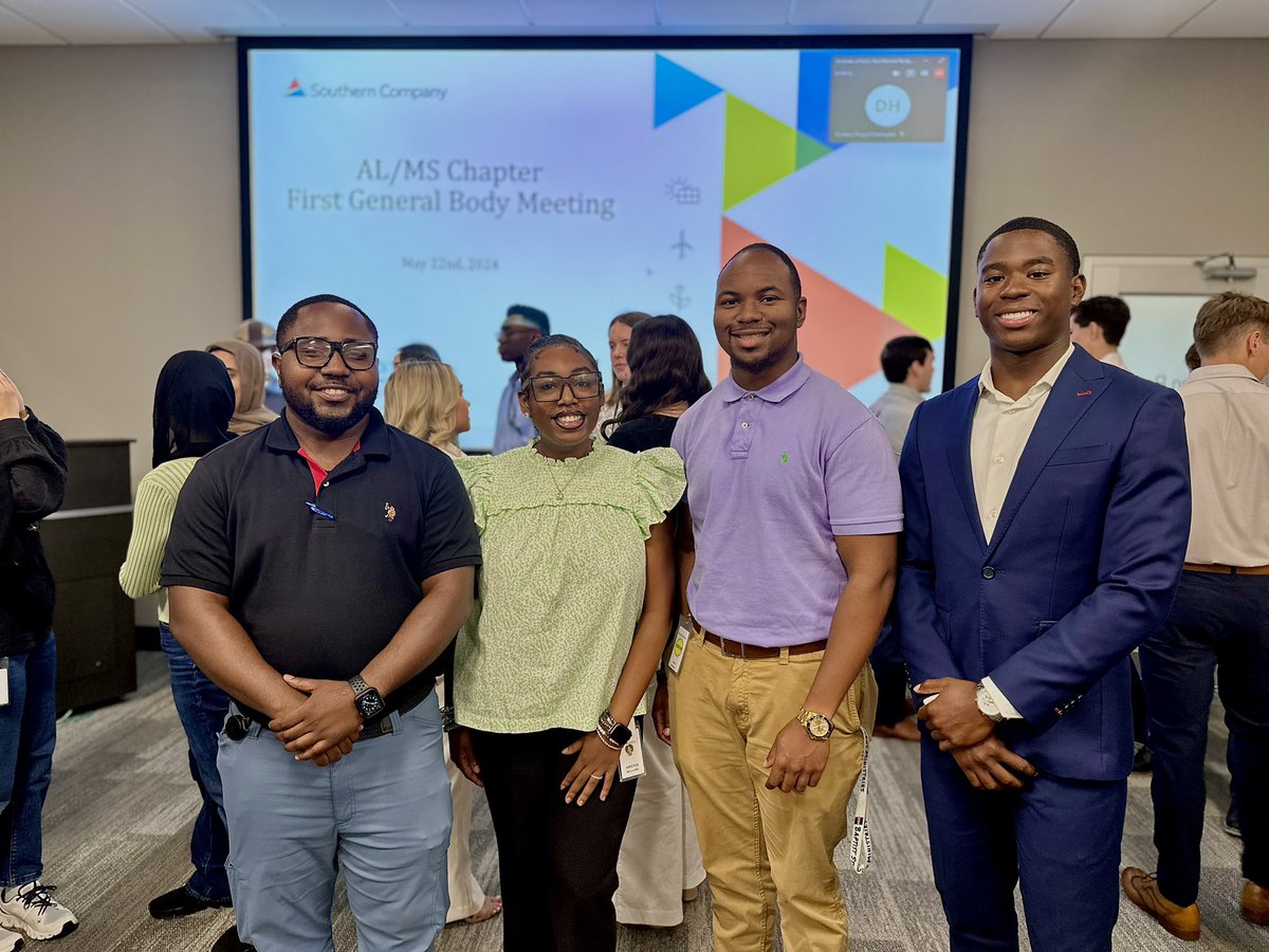 brysonhannah1's tweet photo. It’s official! I have completed my first week as a Power Delivery - Distribution Engineering Intern with Southern Company. In just a week, I have learned so much and made many meaningful connections. I look forward to continuing to grow as a young professional this summer. ♻️💡⚡️ https://t.co/Pddp7cj6yW
