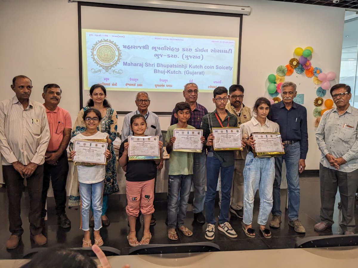 AartiMeghnani's tweet photo. Thrilled to announce the successful completion of the coin exhibition and drawing competition @RscBhuj .A big thank you to all participants and visitors for making this event a grand success! 
#CoinExhibition #DrawingCompetition #Bhuj https://t.co/MMvVlZumuJ