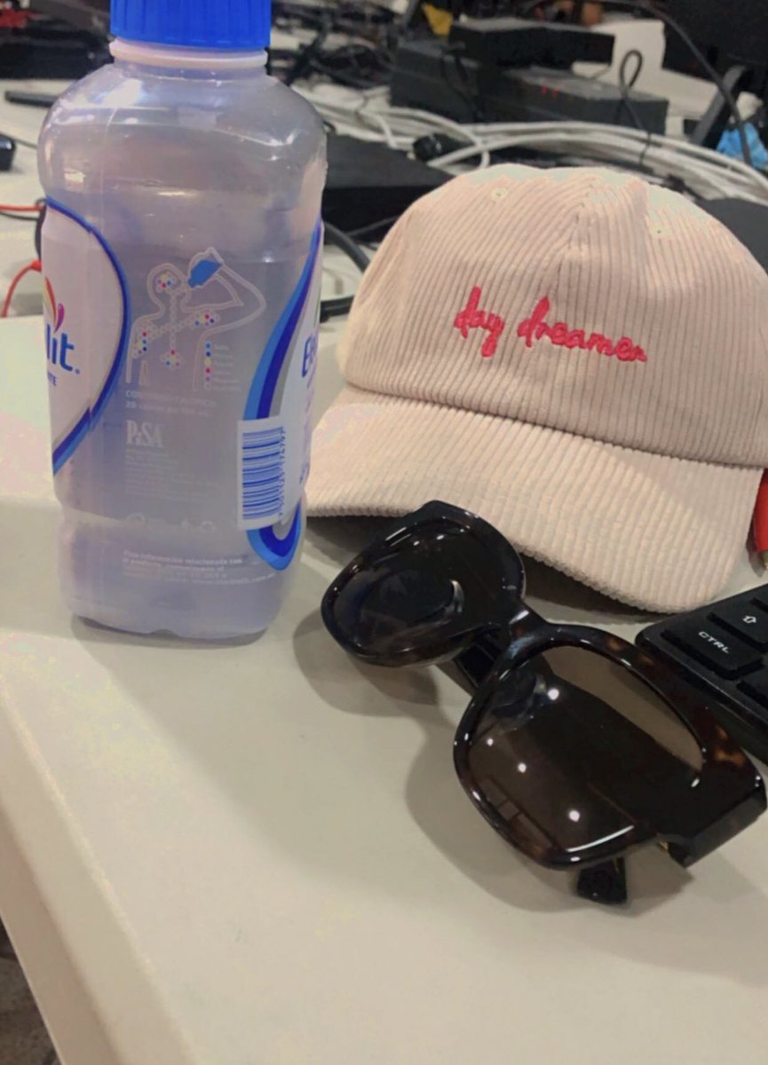 heartcacheee's tweet image. No puedo con mi vida…
Ando bien cruda😩