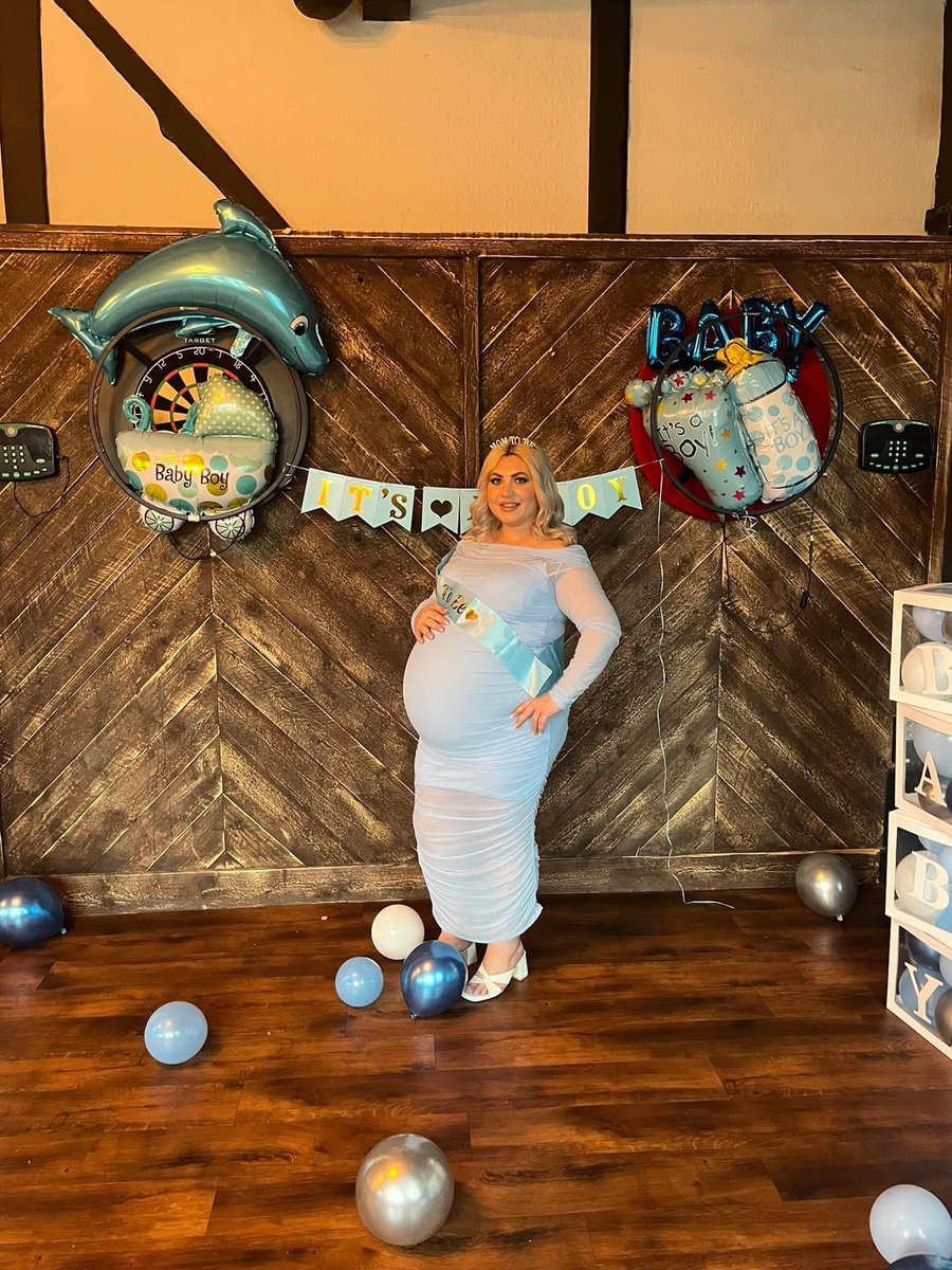 StacieM86's tweet image. It’s officially birth month! &amp;amp; baby shower number 2! 🥰👶🏽🎉🩵 had the best day! Me &amp;amp; the boy have been so spoilt yet again! So lucky to have such wonderful friends 🤩 #babyshower #week37 #3weekcountdown #pregnancy #readytopop