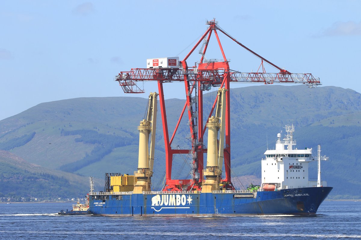 ScotlandDX's tweet photo. Jumbo Jubilee passing Gourock today inbound for Greenock Ocean Terminal from Rushbrooke Ireland with the new crane for GOT #shipping https://t.co/32m8PRAyaO