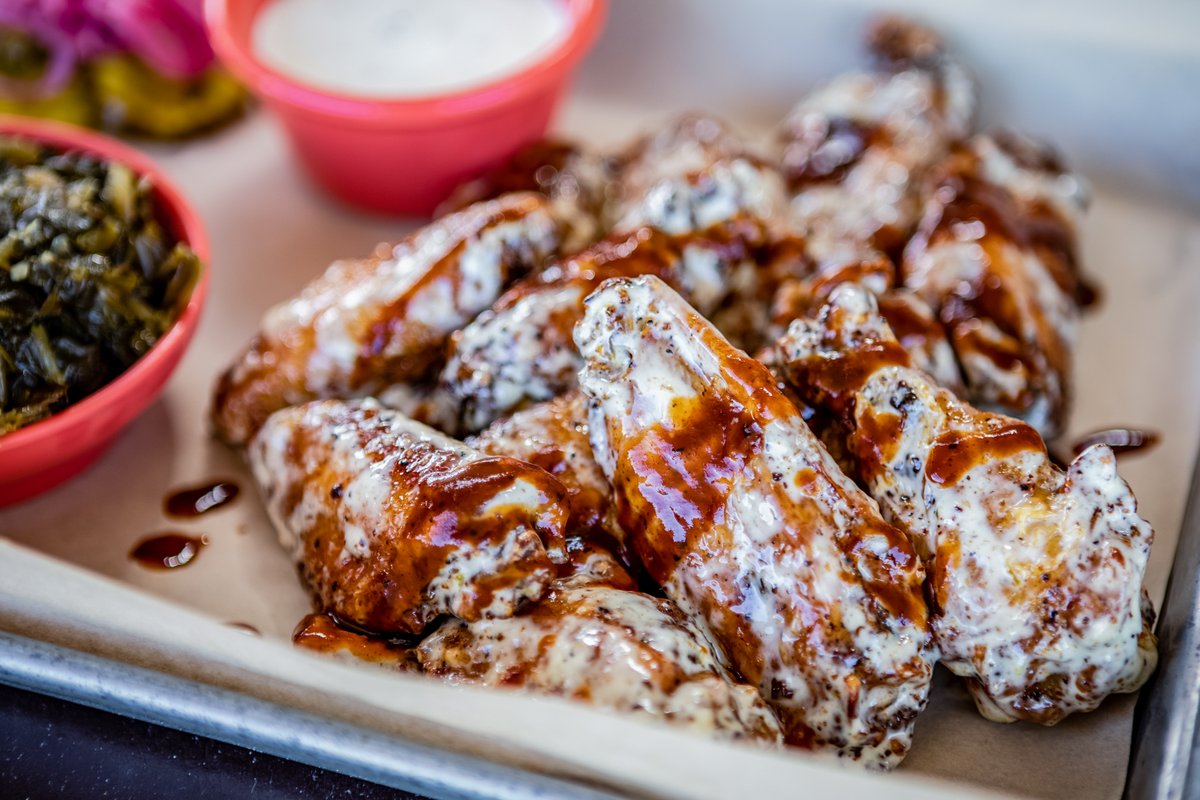 Saturdays at The Pig &amp; Pint. No right-wing. No left-wing. Just smoked wings and beer! Lots and lots of beer!