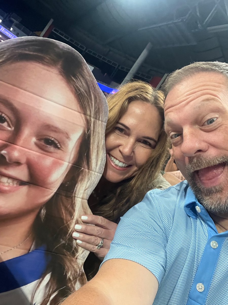 TrishaGrantham5's tweet photo. Just like that, our niece is a Francis Howell alumni like us. Happy Graduation Macey๐ We are so proud of you๐๐
โdonโt cry because itโs over, smile because it happenedโ ~ dr.seuss #classof2024 #FHHS #vikingpride @tmnix @NixMacey @ag_stl @GranthamAddy https://t.co/AmyLCmqFjh