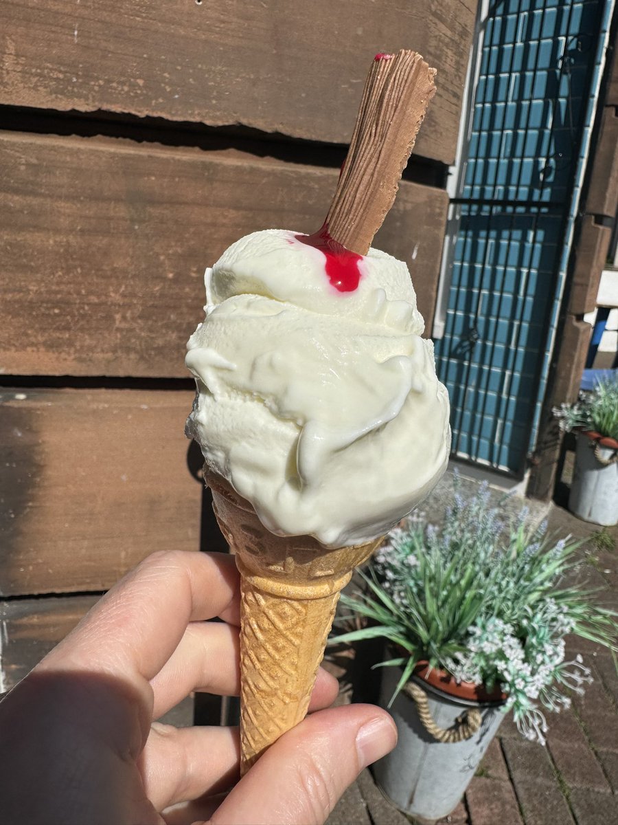 Always good to have more people on the canvassing round at the end of the session than at the beginning! Thanks to everyone who turned out today. Off to enjoy a Bluebird Cafe ice cream. #VoteScotLab24