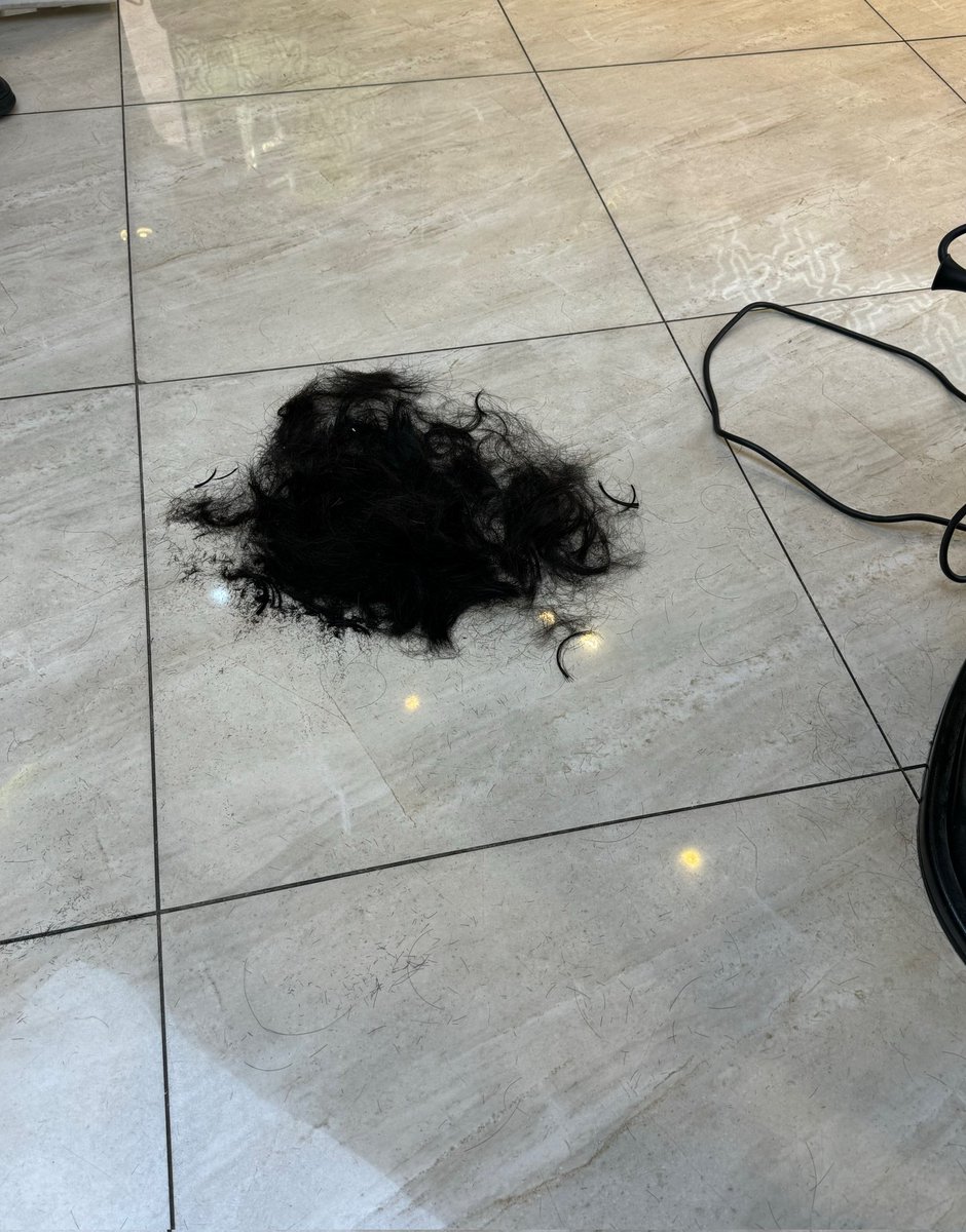 shinwonthinkers's tweet photo. 240602 shinwon weverse 🌟 post

"I ripped off more hair than what I had on my head... I met Young Nude Boss Hyunggu too." https://t.co/9CZZihjIKp