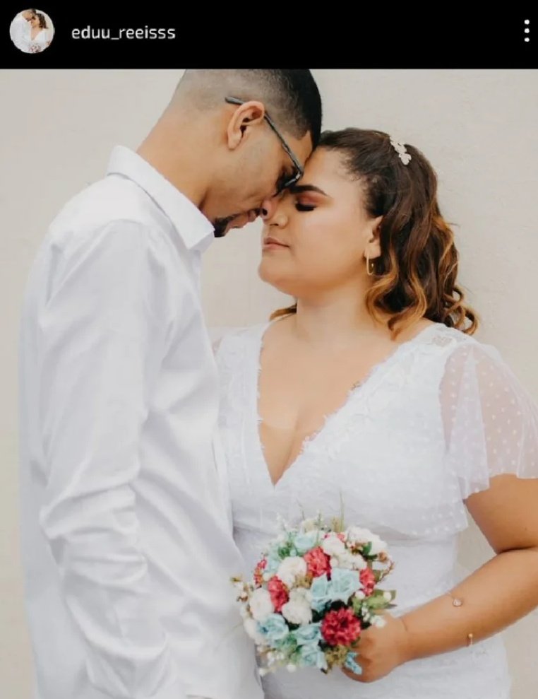 IaciaraOliveira's tweet photo. Maria Eduarda perdeu seu marido, Neemias, covardemente, após David da Silva Silveira, subtenente do corpo de bombeiros, alguém que devia estar salvando vidas, decidir atirar 4x contra ele no trânsito. Agora ela está lutando para realizar o sonho interrompido do seu marido+ https://t.co/yDzVpVsI2z