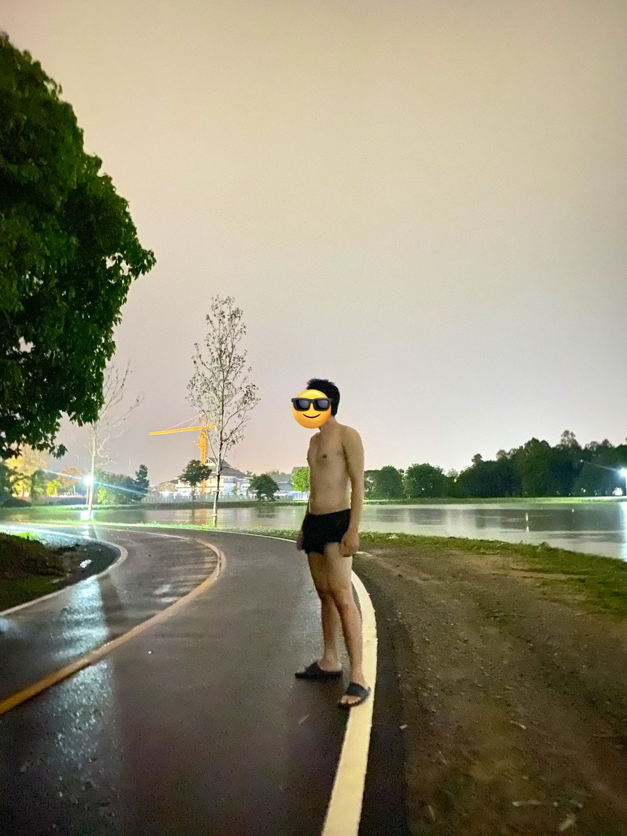 yraicm's tweet photo. กลางสายฝนด้วยกันป่าว
#เอ้าดอเชียงใหม่ 
#เอ้าดอร์โชว์ควย 
#เอาท์ดอชักว่าว https://t.co/VmwGbPOxbq