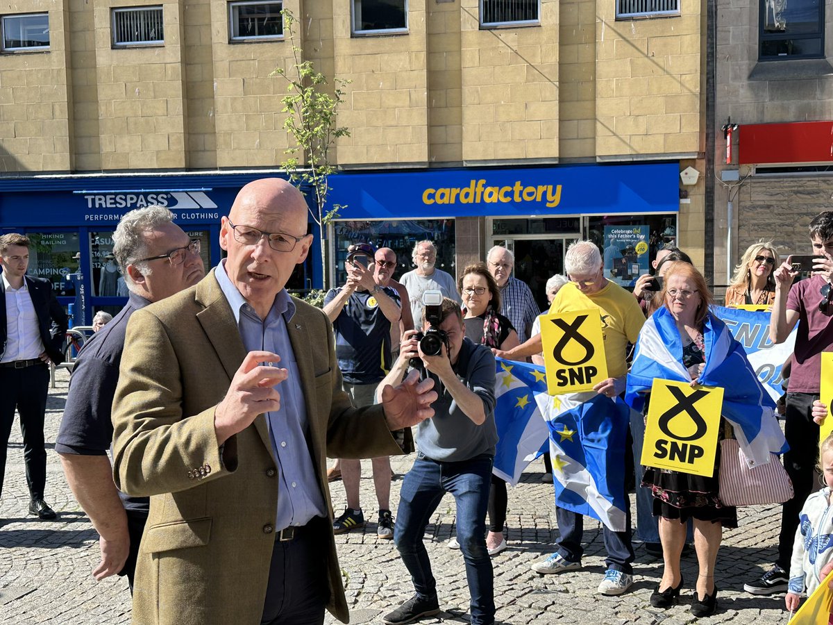 Fantastic to see the First Minister in Elgin today to support our Moray West, Nairn &amp; Strathspey candidate , Graham Leadbitter.

We must to defeat the Tories and the misery they’ve inflicted on people for too long , and only the SNP can do that here.

#voteSNP #activeSNP