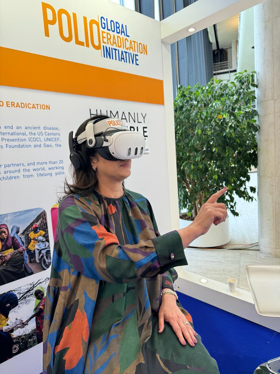 HananBalkhy's tweet image. I really enjoyed my virtual tour to Zambia at the GPEI’s virtual reality booth at #WHA77. Walking alongside a vaccination team made me reflect on the numerous challenges our health personnel face while trying to reach #everylastchild with OPV. Experiences like this strengthen my