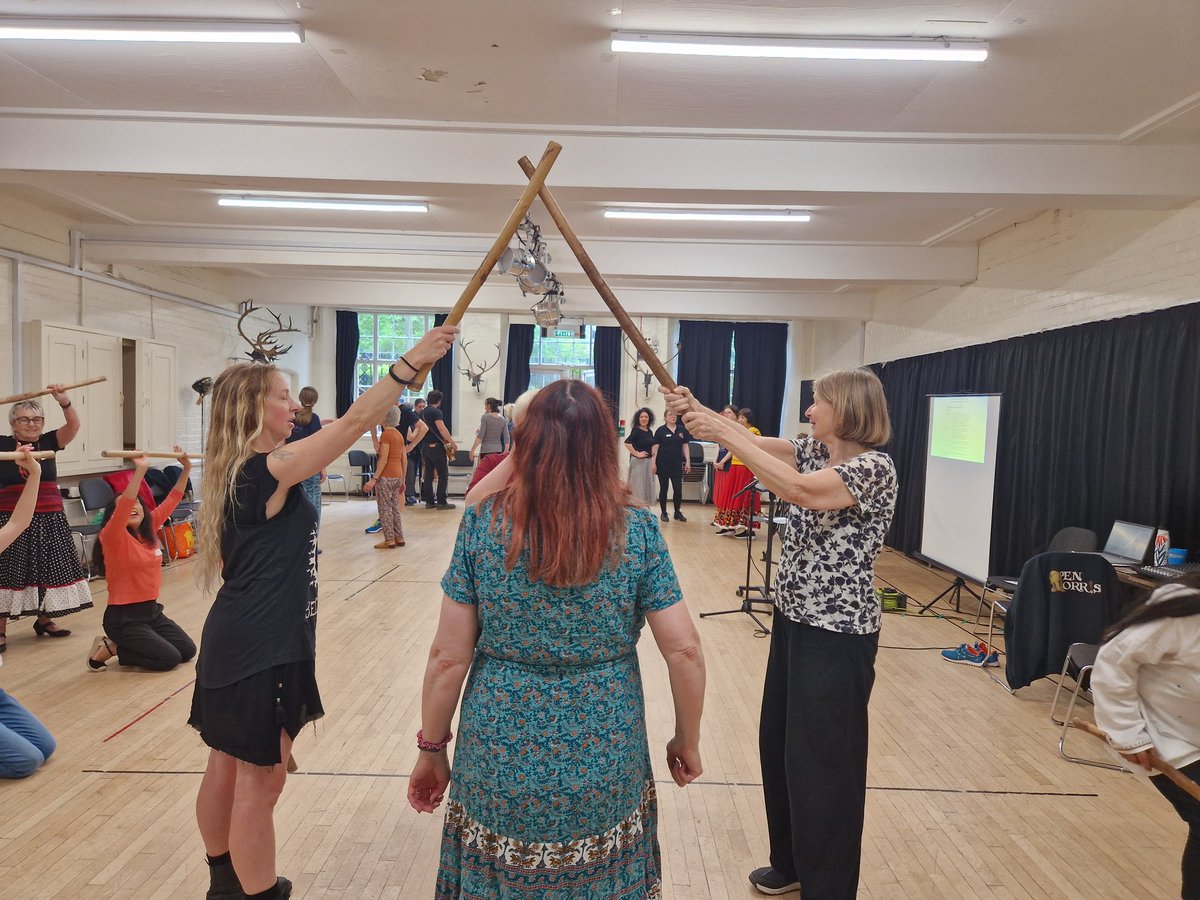 RosaSenCis's tweet photo. Annnnddd we  have said our goodbyes (and thank yous!) to the various groups that travelled across the country to  @cecilsharphouse to be part of #DancingDialogues project.  Thanks to all!!!!! 
Fabulous dancing music and remixing.  #folkmusic #folkdance https://t.co/zJEJ7sy8qM