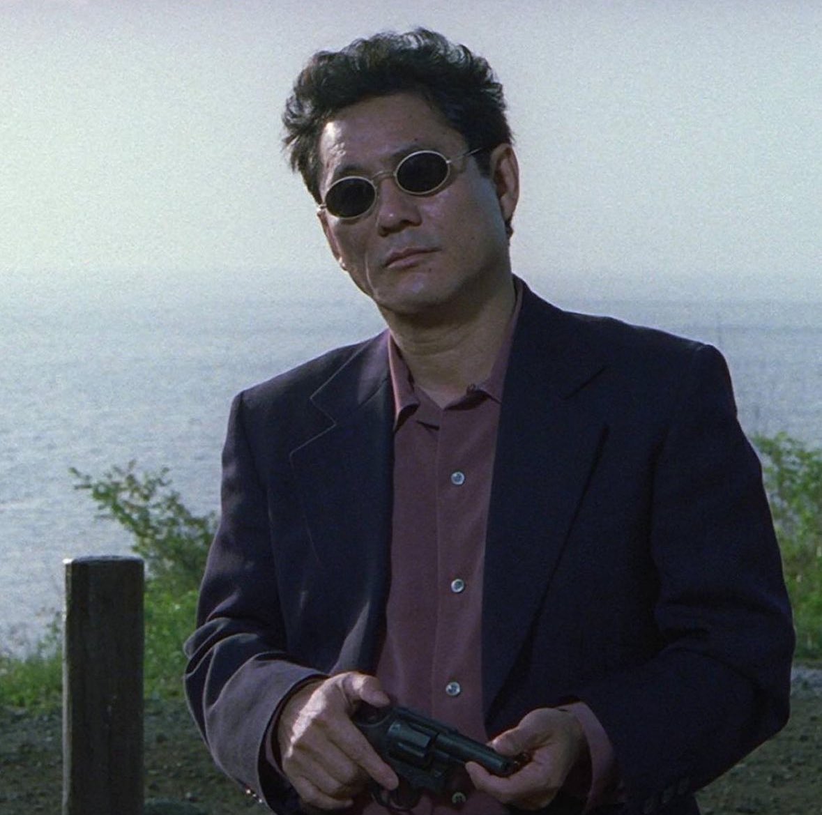 ビートたけしの着るヨウジヤマモト。 北野映画の過度な暴力さから