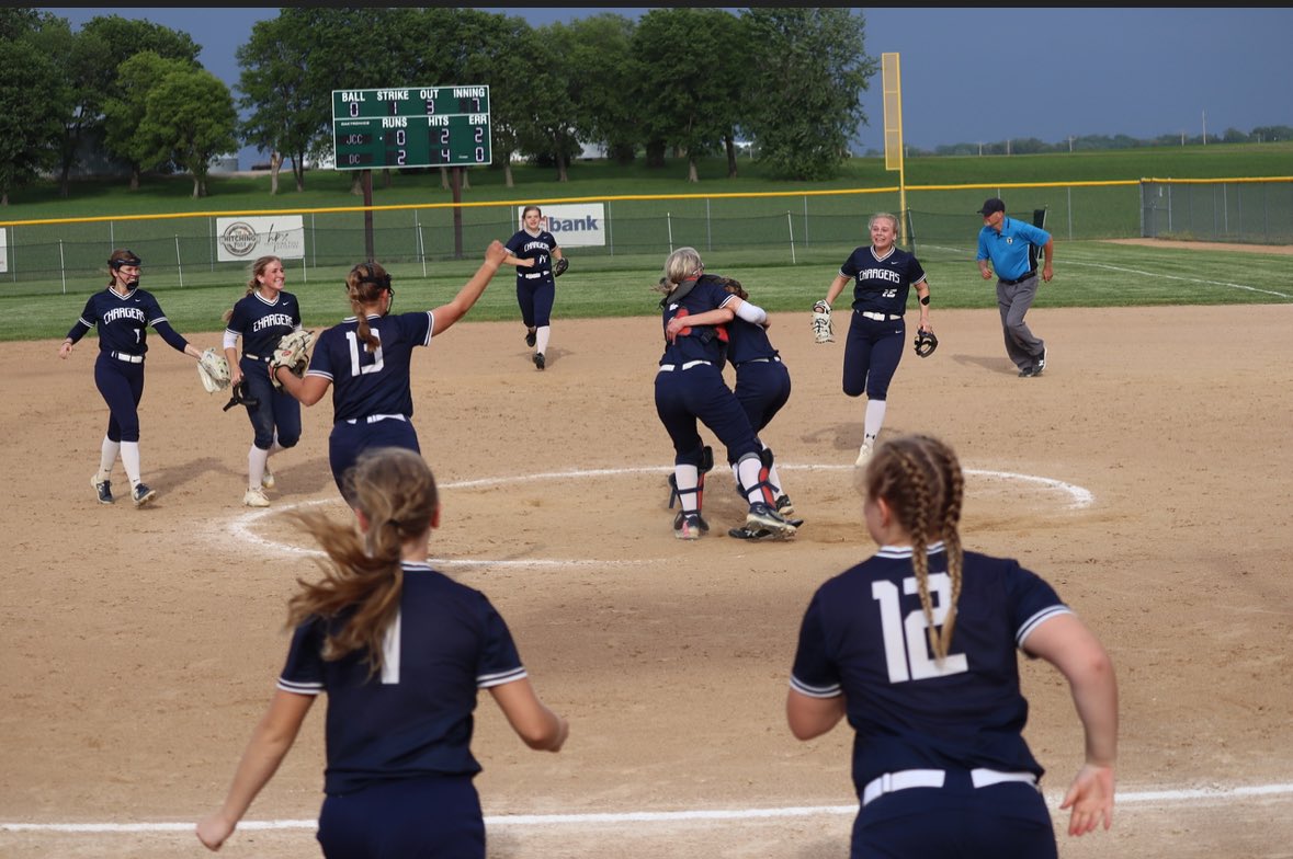 aubreyquern's tweet photo. STATEBOUND!! Huge win against Jackson County Central (2-0) to become Section 3AA Champions! So excited to play at state with this team!

I also got my 300th strikeout for the season!

As well as 500 career strikeouts a couple games prior! https://t.co/ItCOl4jESY