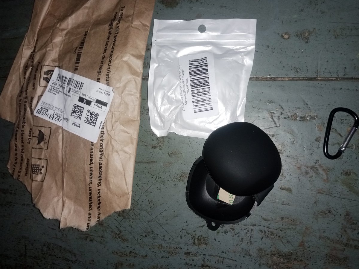 OpGaming264633's tweet photo. I have ordered a ear buds from Amazon, which was Amazon full-filled Upon opening the package I realised that the actual product was missing from the box

Order date:22-05-2024

Order date delivery:25-05-2024

Order number-40515531346428301
@amazonIN @amazon @awscloud @AmazonHelp https://t.co/33LZwG6KDz