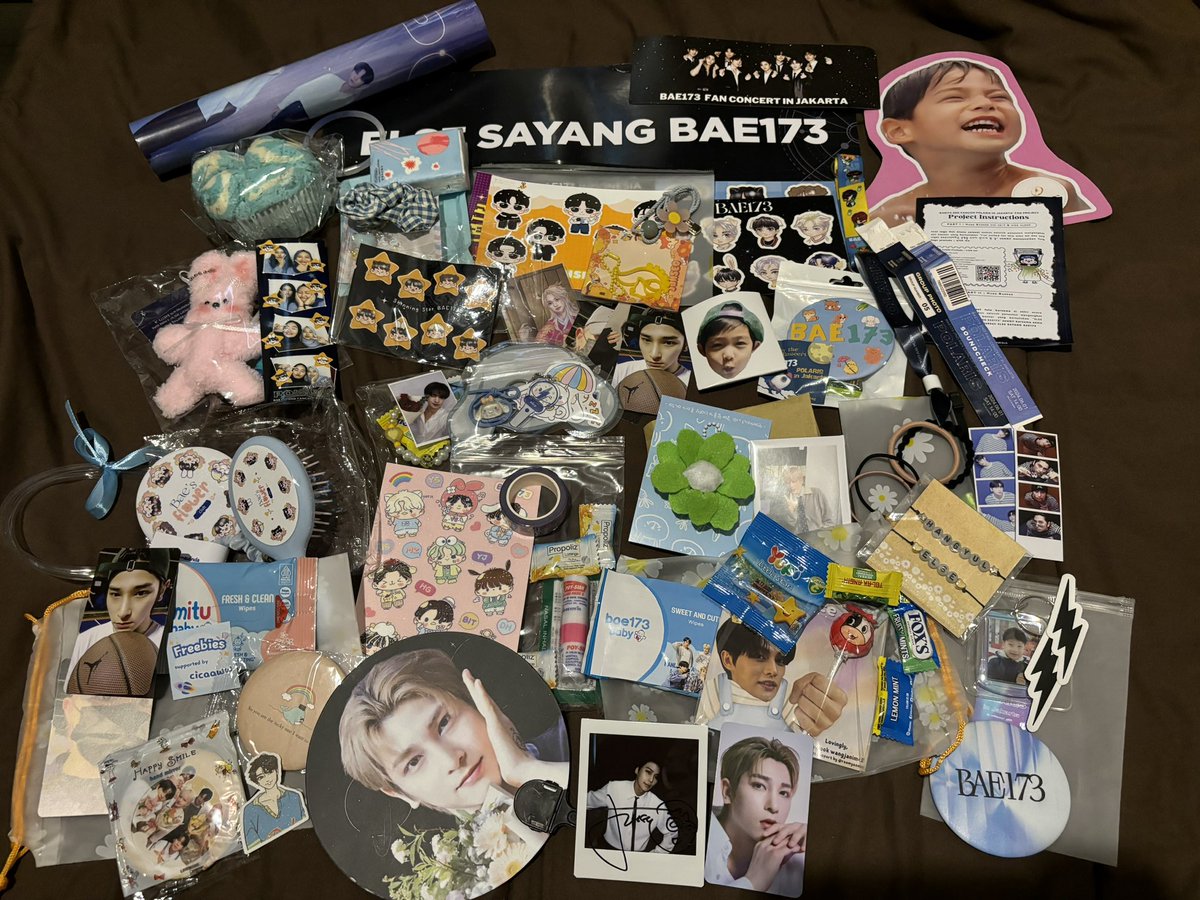 One of the reason I love ELSE…
Their effort is CRAZY!
Prepare all these freebies just to meet another ELSE 🫠

Thank you so so so much ❤️
I’m so sorry if I can’t exchange my freebies with you 😭🙏🏼 Wishing for more chances to meet ELSE again~

#BAE173_POLARIS_inJKT