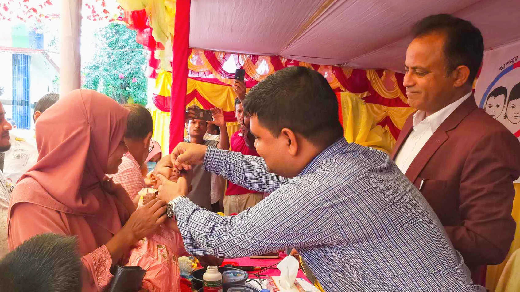 ডোমারে জাতীয় ভিটামিন-এ প্লাস ক্যাম্পেইনের শুভ উদ্বোধন