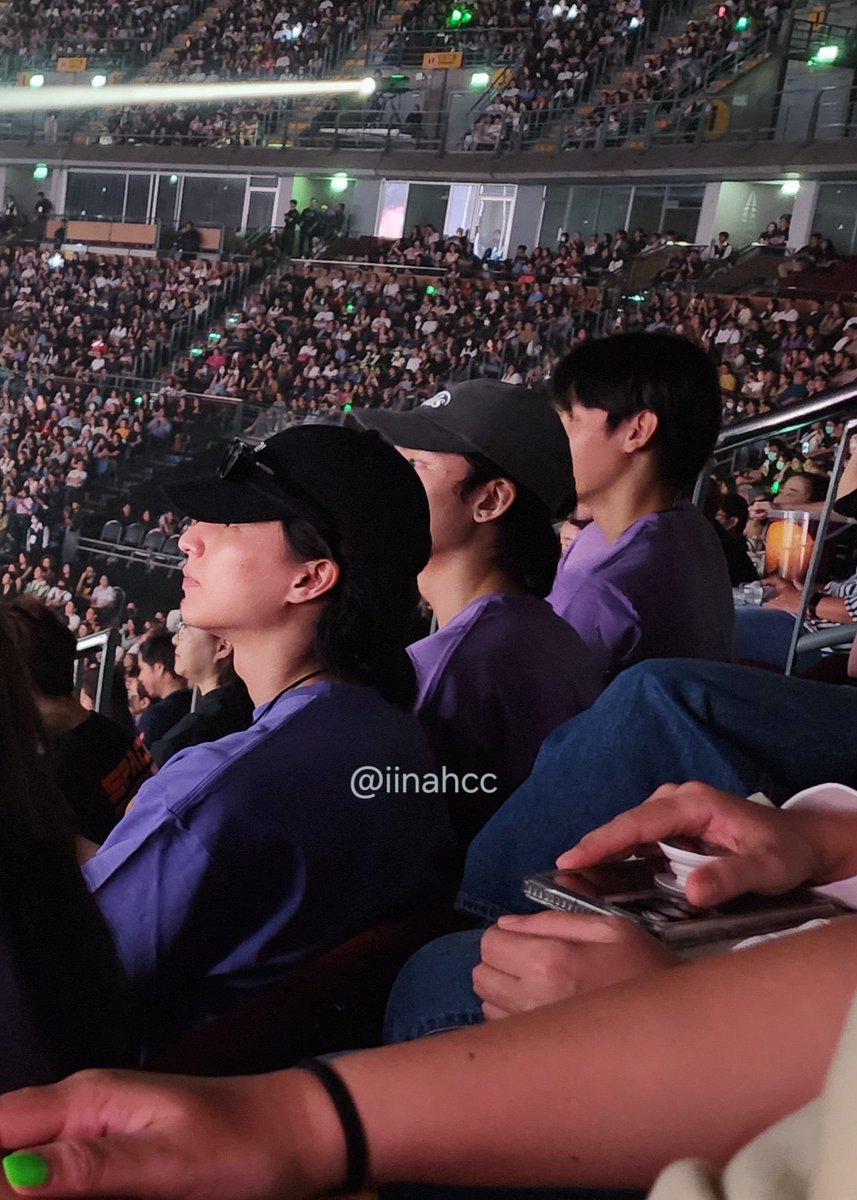 BoomTagForB's tweet image. เพื่อนสายซัพพอร์ต​ น่ารักกันมากไปให้กำลังใจไบร์ททุกงานแถมใส่สีม่วงด้วย😊

Bright x KingDomsCC Day1

#TheKingdomsConcertxBRIGHT_Day1 
#TheKingdomsConcertxBright
#TheKingdomsConcert_D1
#TheKingdomsConcert
#bbrightvc
@bbrightvc