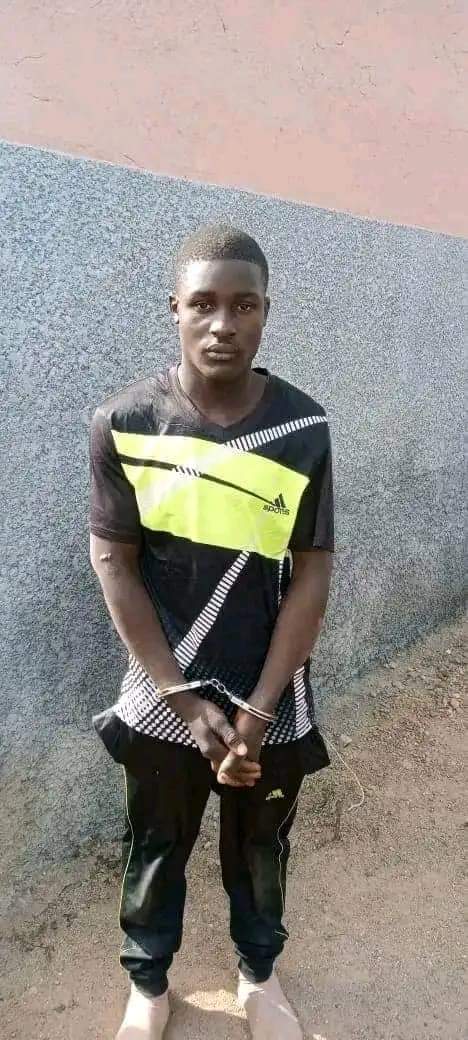 SlimNazi's tweet photo. Shocking Crime In Jos As Grandson Arrested For Murder Of His Grandmother Over Bag Of Rice

In a heartbreaking incident that has left the community of Mista Ali in Jos on a sad state, 18-year-old Ahmed Bala has been arrested for the brutal murder of his grandmother, Mrs. Hauwa Grace Nyam, in February this year. Ahmed, a familiar face in his grandmother’s home, often ate, drank, and spent considerable time there, making the betrayal even more shocking.

The tragedy unfolded on a Thursday when Ahmed broke into his grandmother’s house with the intent to steal a bag of rice from her kitchen. Believing she was out, Ahmed was taken by surprise when Mrs. Grace, who had mentioned she was going out, unexpectedly returned home and caught him in the act. In a desperate and panicked attempt to avoid being recognized, Ahmed grabbed a pestle and struck his grandmother on the head multiple times until she died.

To cover up his crime, Ahmed staged the scene to make it appear as though Mrs. Grace had fallen and hit her head on a stone in the compound. The grim discovery of her body was made on Friday evening, over 24 hours after the murder, when neighbors grew concerned about her absence.

To add to the tragedy, Ahmed was one of the people who helped move Mrs. Grace’s body to her son’s vehicle while pretending to be unaware and shocked. However, suspicion quickly mounted when it was discovered that a bag of rice was missing from her kitchen. An investigation began, and it was determined that Ahmed had sold the rice to a local dealer.

Security forces were alerted, and Ahmed was arrested at his secondary school. Under interrogation, he confessed to the crime, leading to his detainment. The community remains in shock, grappling with the revelation that a trusted family member could commit such a heinous act.

This cold incident serves as an urgent warning of the unexpected dangers that can exist within our own homes. It highlights the importance of vigilance and the heartbreaking reality that sometimes the most significant threats can come from those closest to us. May Almighty God protect us from such hidden enemies. Amen.