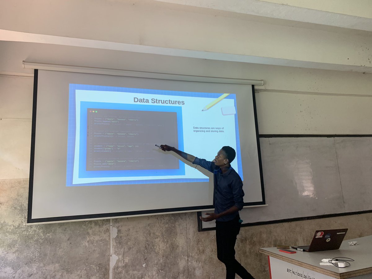 gdsc_ucc's tweet photo. Now we apply for all the senior Python developer roles 🤲😂🔥 https://t.co/zbyH9iaR8h