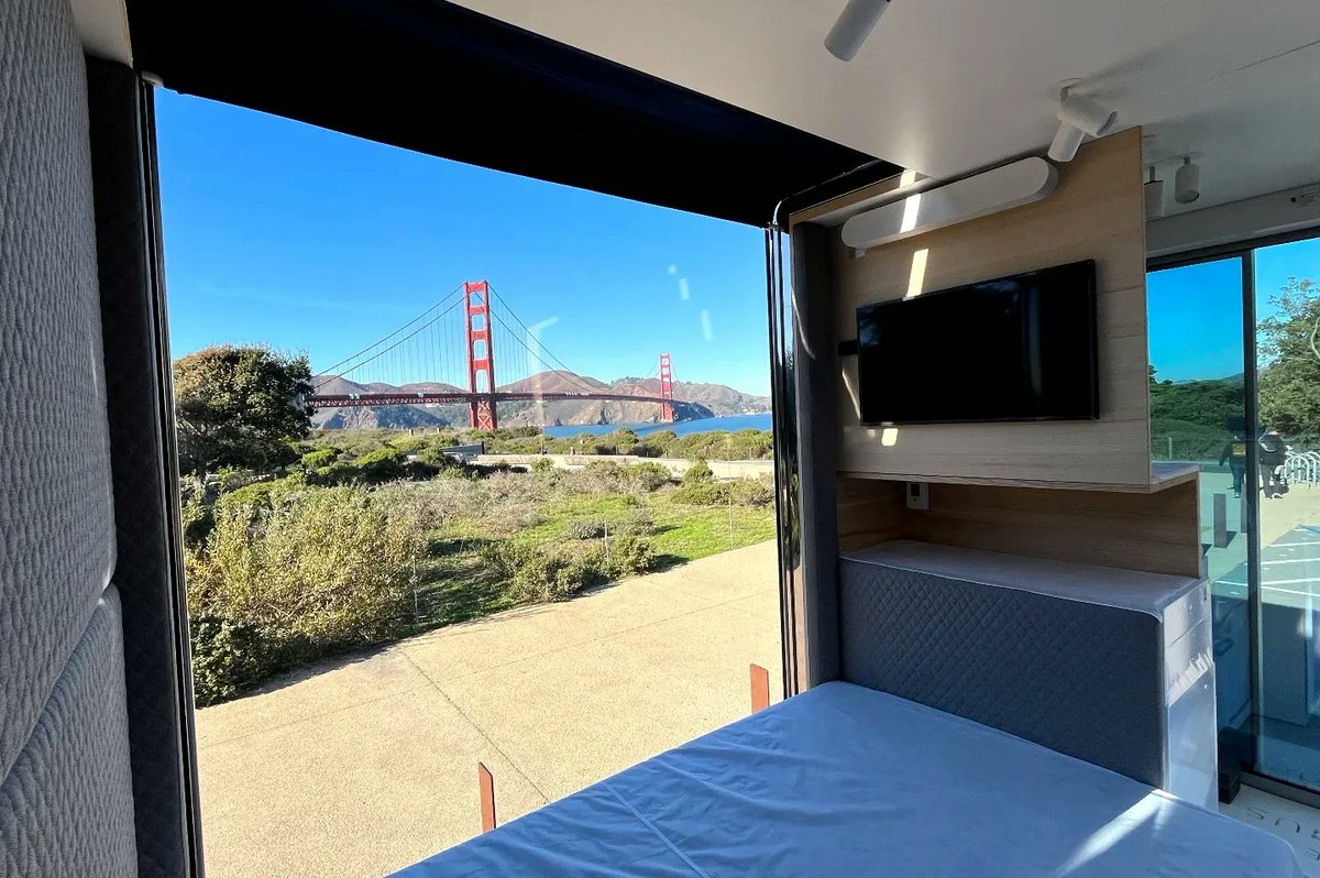 haus_me's tweet photo. What view would you love to see from your window?

#hausviews #microhaus #tinyhouse #interiordesign #dreamhome https://t.co/ye3EUKEg5O