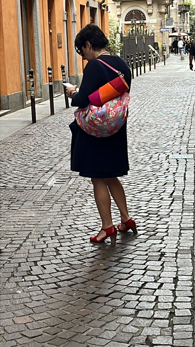 MarcelaCapuano's tweet photo. Alguien, por las calles de Torino https://t.co/XMuGNyDzmK
