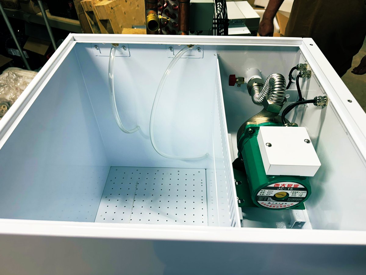 BitsBeTrippin's tweet image. BBT Todd @tprange98 and I working on getting the latest @Auradine_Inc immersion miner configured and installed in the @FogHashing C2 Home Immersion kit. BBT Team bought 3 units from Auradine and now have the Air Cooled AT1500 this immersion version and the up coming AT2880.