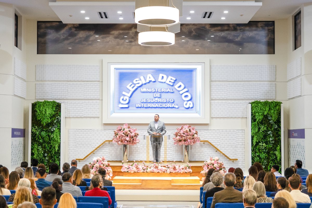 MLPiraquive's tweet photo. Fotografías de la enseñanza Hechos 24, realizada en Weston, Florida, Estados Unidos.

Transmitida el 2 de junio de 2024 en nuestro canal de YouTube: https://t.co/zQPNIoMCv3

Iglesia de Dios Ministerial de Jesucristo Internacional. @IDMJIoficial https://t.co/L3ZJ98TY5K