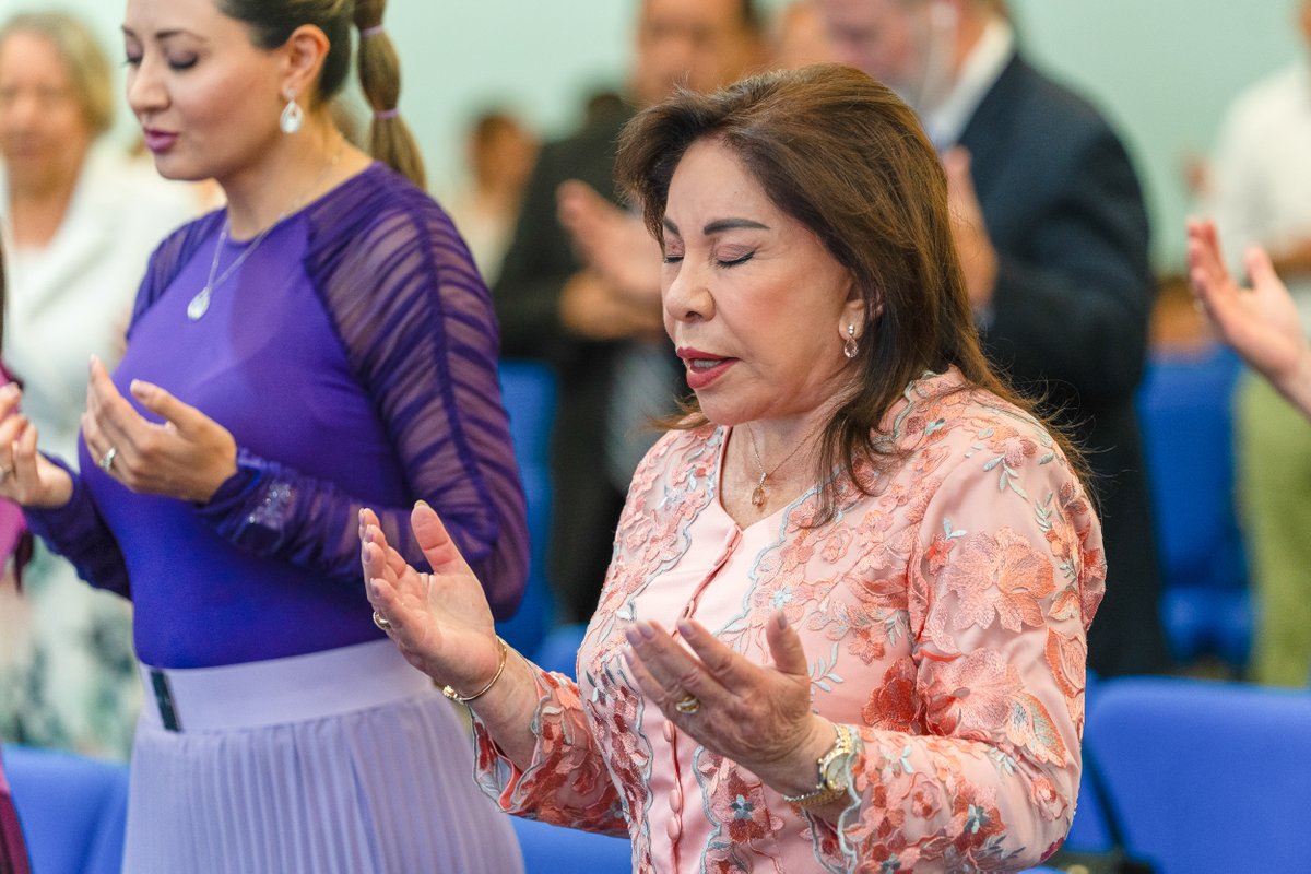 MLPiraquive's tweet photo. Fotografías de la enseñanza Hechos 24, realizada en Weston, Florida, Estados Unidos.

Transmitida el 2 de junio de 2024 en nuestro canal de YouTube: https://t.co/zQPNIoMCv3

Iglesia de Dios Ministerial de Jesucristo Internacional. @IDMJIoficial https://t.co/L3ZJ98TY5K