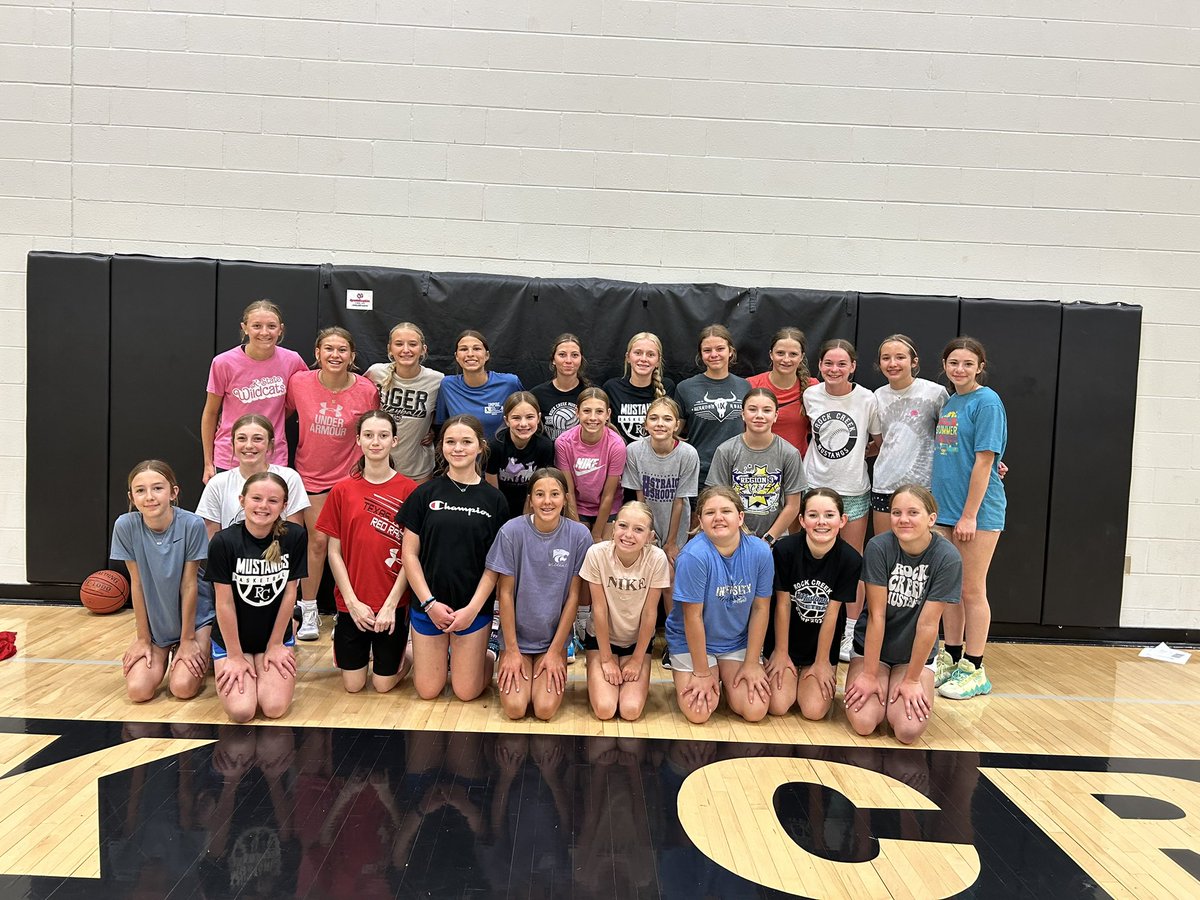 Keller_RCHS's tweet photo. Our program got better with a great week of camps! #RCmustangs https://t.co/KDzAWWSr1J