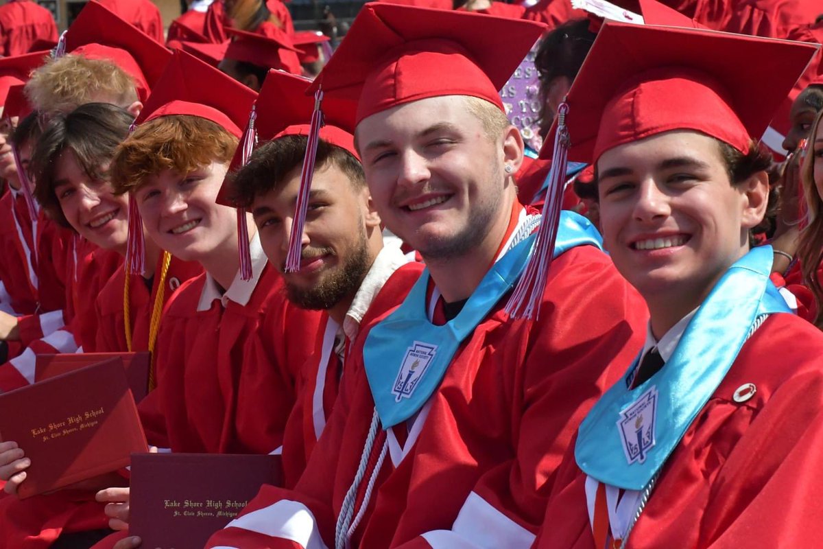 Lake Shore Public Schools tweet media