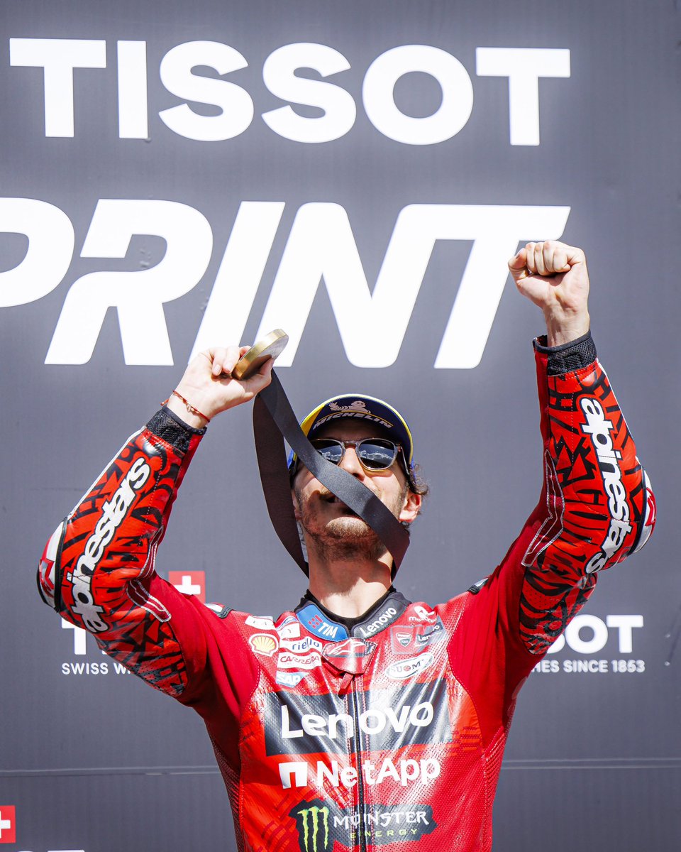 PeccoBagnaia's tweet photo. #ItalianGP 🇮🇹 
QP: P2 (1’44”504) +0.043
SPRINT: P1 

Che goduria che sei 🤟🏻🎸🫠 https://t.co/QsAdDa9223