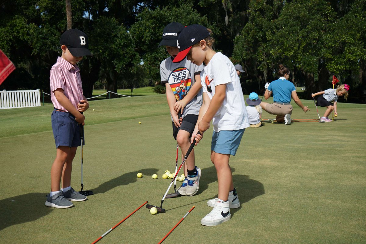 AJGAGolf's tweet photo. Clubs for Kids! 🏌️‍♂️

A couple AJGA juniors teamed up with the All-Marine Golf Team to give lessons to the future of golf! #ParrisIslandJr https://t.co/M0uhp2Dym2