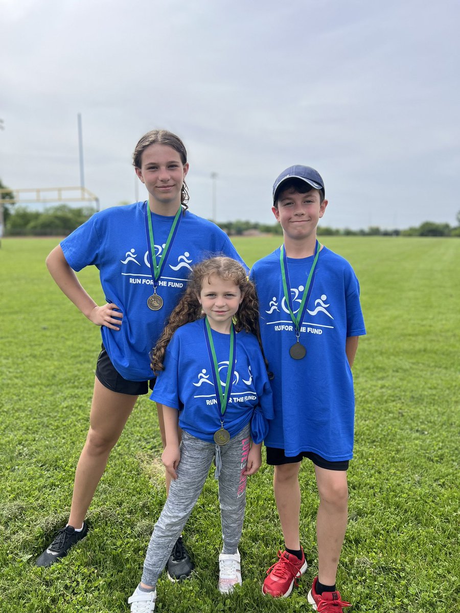 Lara Dawson 🇨🇦🇱🇧 (@mmedawson3) on Twitter photo The Dawson family had an active morning participating in “Run for the FUNd,” raising money for TVEF’s Caring Fund. Thank you @LernersLLP for being the presenting sponsor this year. 👏🏻 We were pleased to raise funds as a family and enjoy this wonderful event. <a href="/CRD_Lawyer/">Christopher Dawson</a> The Dawson family had an active morning participating in “Run for the FUNd,” raising money for TVEF’s Caring Fund. Thank you @LernersLLP for being the presenting sponsor this year. 👏🏻 We were pleased to raise funds as a family and enjoy this wonderful event. <a href="/CRD_Lawyer/">Christopher Dawson</a>