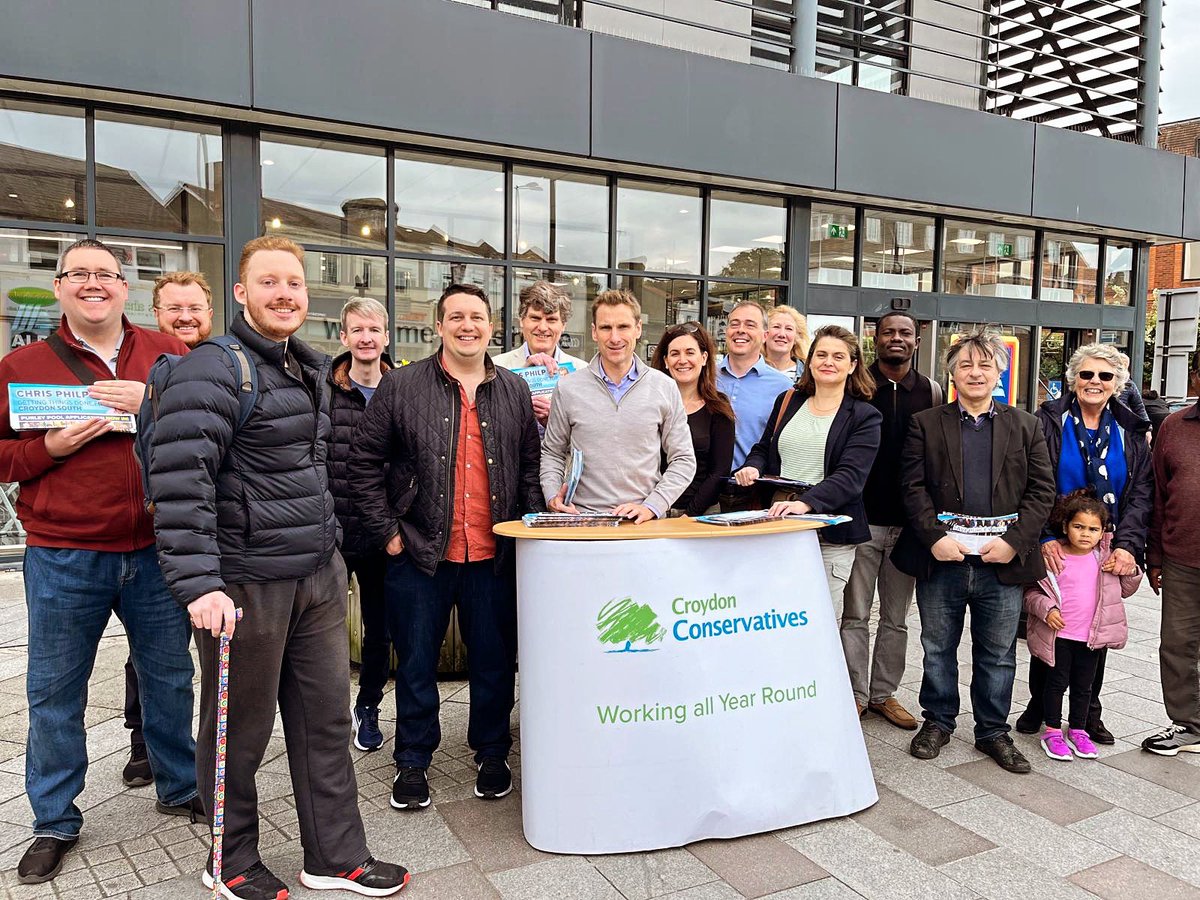 So many stopped to talk to us in Coulsdon this morning.

<a href="/CPhilpOfficial/">Chris Philp MP</a> rightly praised by many for being incredibly hardworking, with a track record of local delivery.

Send him back to Parliament on 4th July!