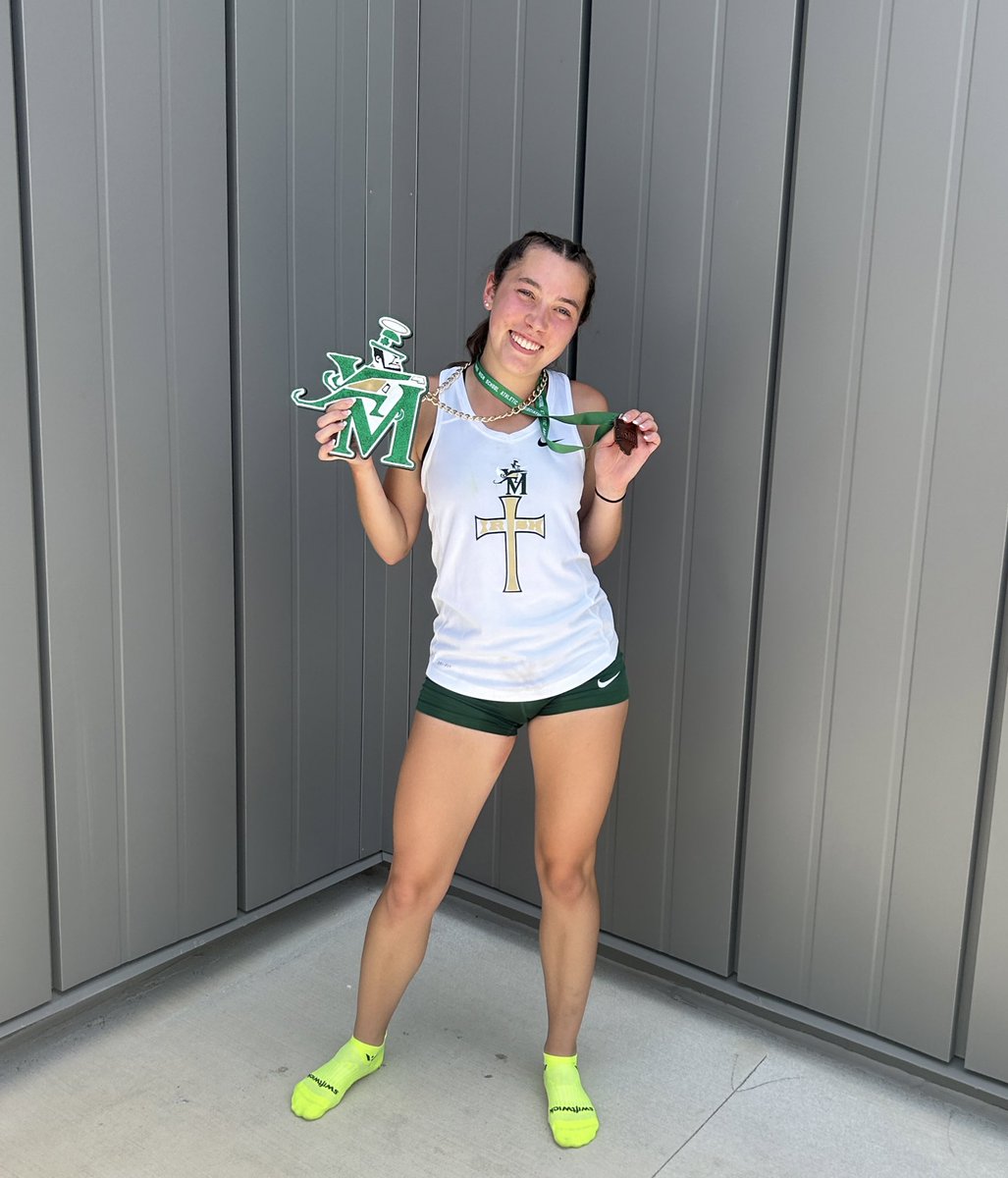 STVM_XCTF's tweet photo. OHSAA Division II State Championship:

Girls 3200 Meter Run: Anne Rea finishes in 6th place and earns a spot on the state podium!  Congratulations Anne! ☘️ #GoIrish https://t.co/BxB3PraJs3