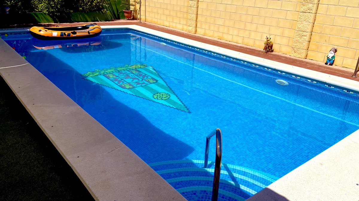 #balconescordobesistas o #piscinascordobesistas <a href="/CordobaCF_ofi/">Córdoba CF</a>  <a href="/serranonacho/">Nacho Serrano Baena</a>